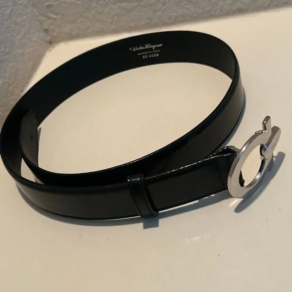 Salvatore Ferragamo Gancini Buckle Belt Black Leather Silver Logo Unisex 29
